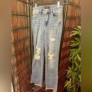 Judy Blue distressed boot cut jeans sz 3 (26)